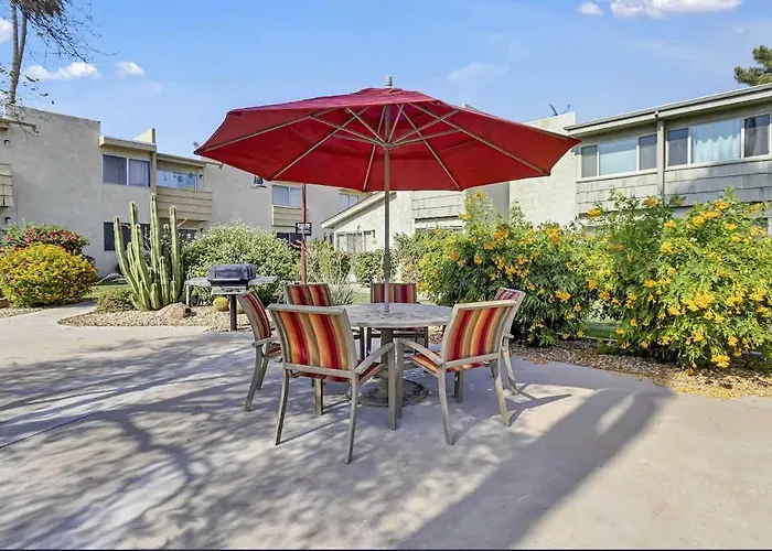 Camelback 319 - Fashion Square Holiday home *